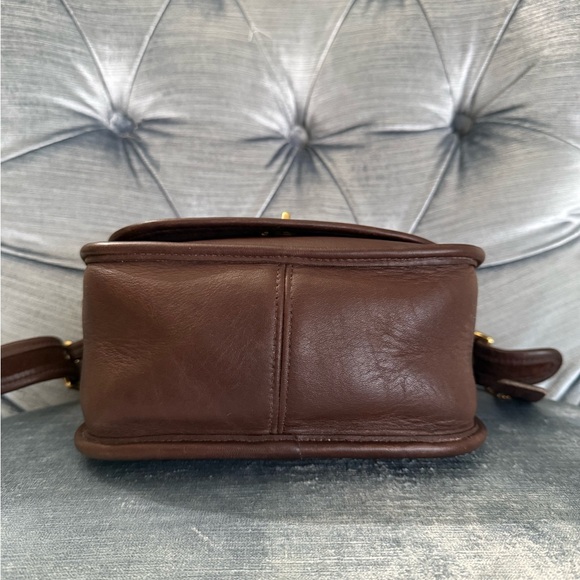 Vintage Coach Legacy Small Flap Field Bag 9965 in Mahogany with HangTag - Picture 8 of 14